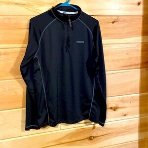 Banded brand men’s medium shirt $14. Black